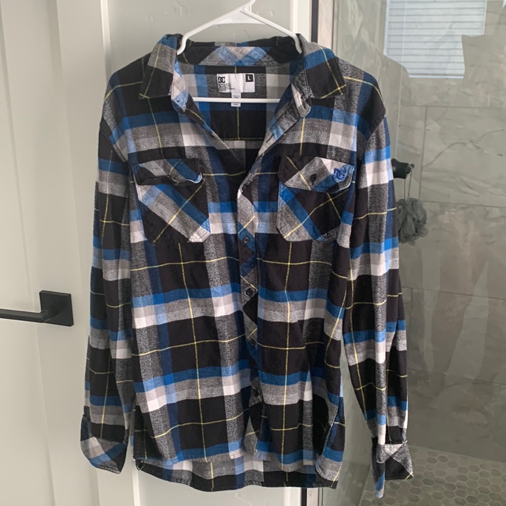 DC Black & Blue Flannel Size Large